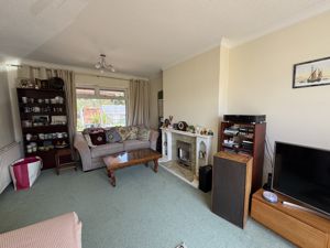 Lounge- click for photo gallery